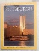 An American City Pittsburgh / Fotografia-Editora Walt Urbina
